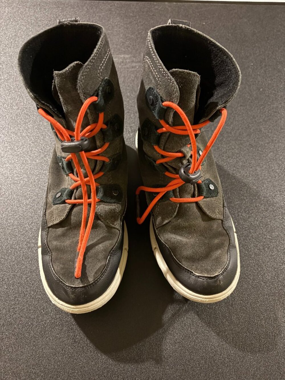 Sorel Kids Explorer Waterproof Boots Kids size 4